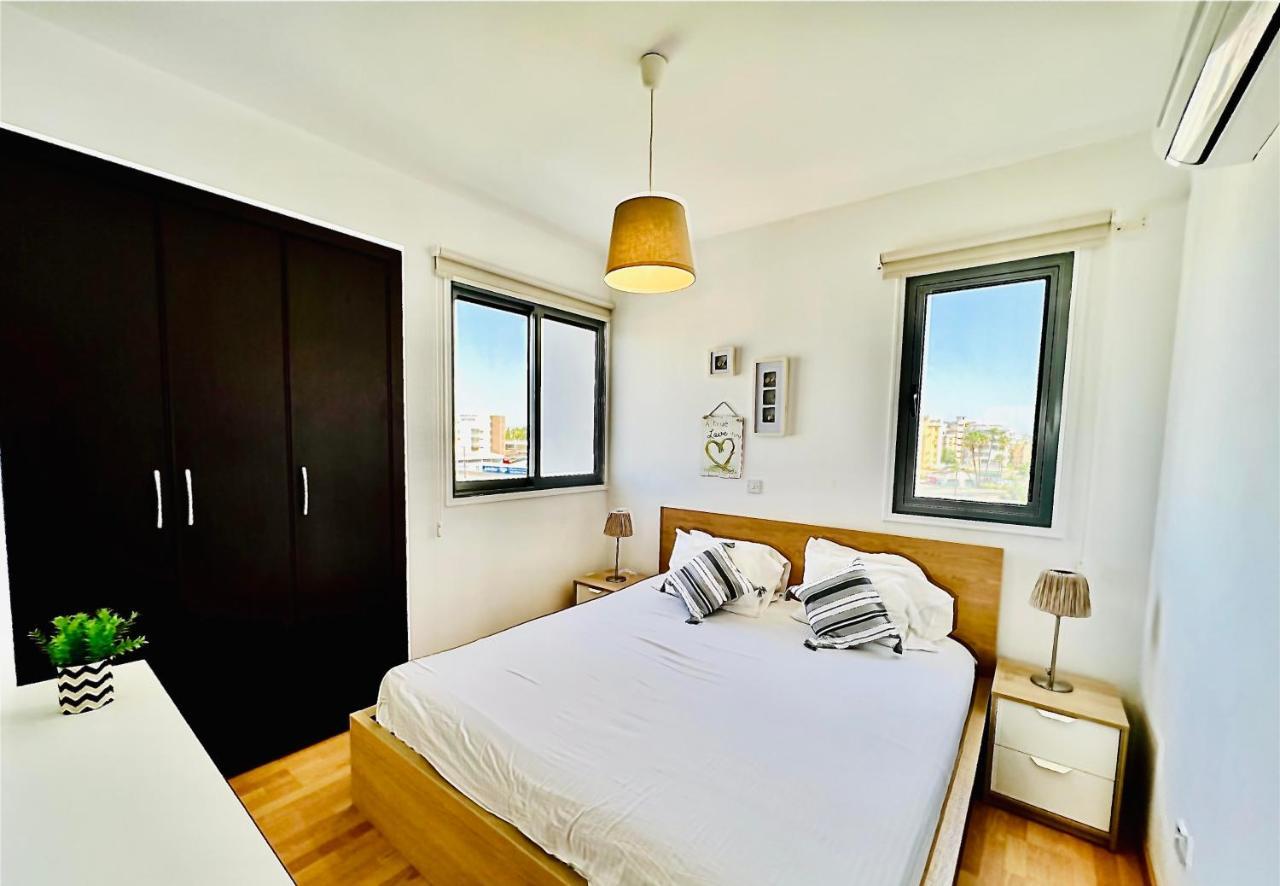 Lara 303 Apartment Larnaca Bagian luar foto
